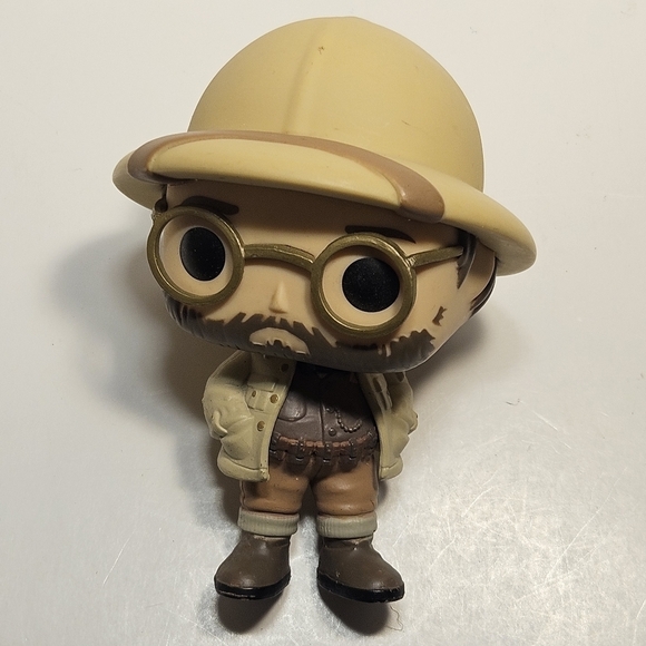 Professor Shelly Oberon 2017 Jumanji Funko Pop! Vinyl 4" Figurine - Picture 1 of 6